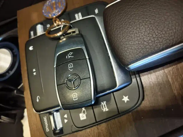 Mercedes-Benz GLE-Class — Фото автомобиля 9