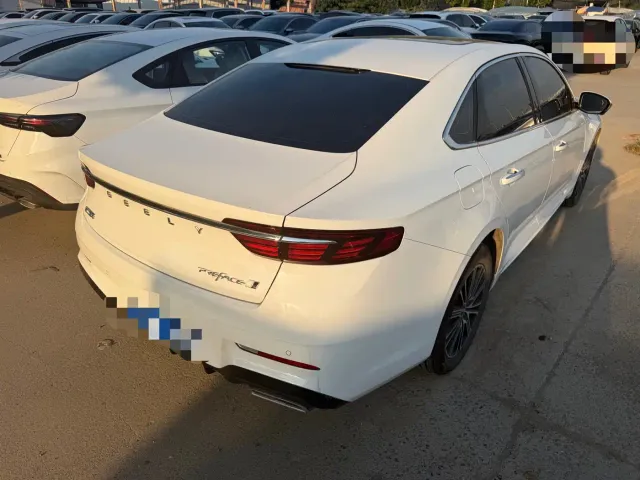 Geely Xingrui — Фото автомобиля 15