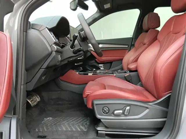 Audi Q5L — Фото автомобиля 7