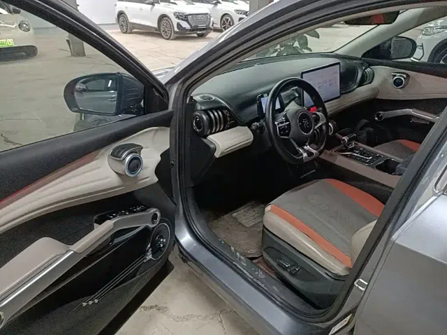 BYD Yuan PLUS — Фото автомобиля 15
