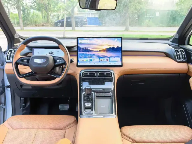 Geely Boyue L — Фото автомобиля 6