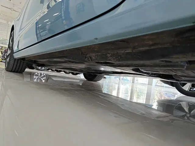 Volkswagen Passat — Фото автомобиля 20
