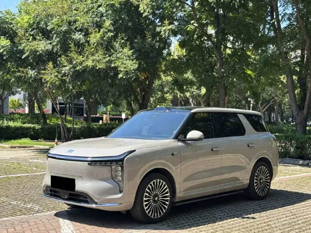 Фотография автомобиля — IM Motors LS8