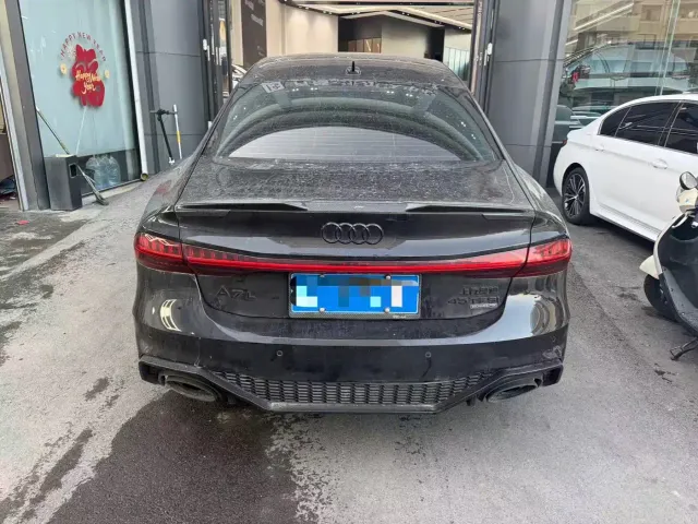 Audi A7L — Фото автомобиля 8