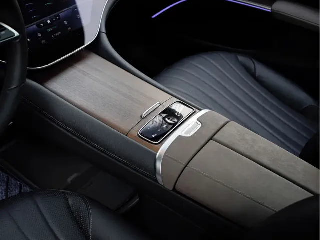 Mercedes-Benz EQS — Фото автомобиля 16