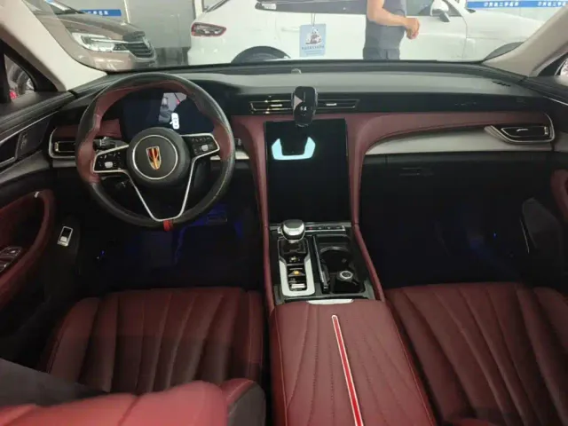 Hongqi H5 — Фото автомобиля 9