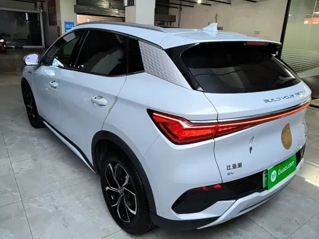 BYD Yuan PLUS — Фото автомобиля 4