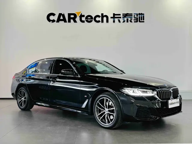 BMW 5 Series — Фото автомобиля 3