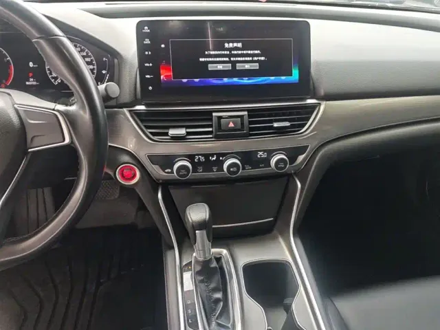 Honda Accord — Фото автомобиля 12