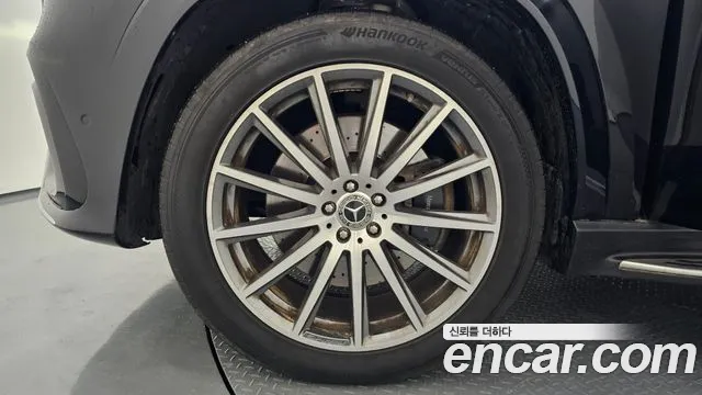 Mercedes-Benz GLS-Class — Фото автомобиля 4