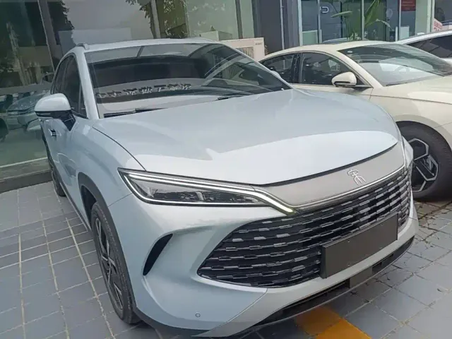 BYD Song L DM-i — Фото автомобиля 3