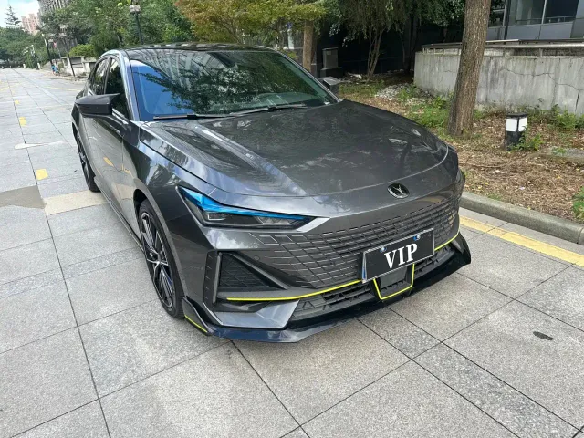 Changan UNI-V — Фото автомобиля 3