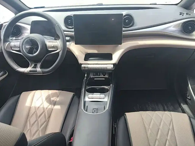 BYD Dolphin — Фото автомобиля 9