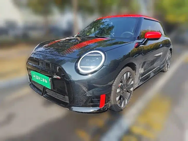 Фотография автомобиля — MINI John Cooper Works