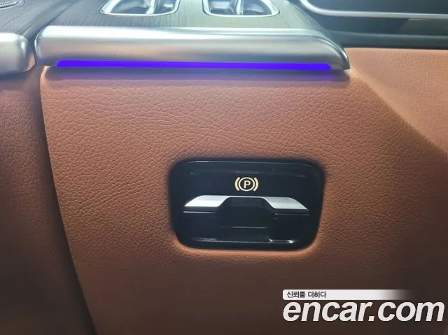 Mercedes-Benz S-Class — Фото автомобиля 12