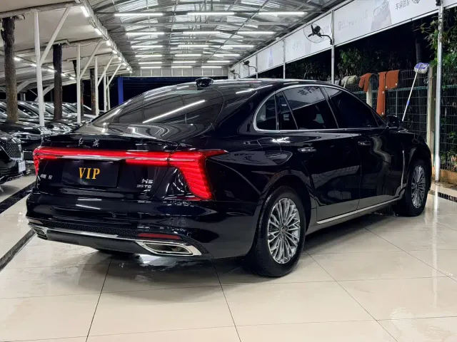 Hongqi H5 — Фото автомобиля 4