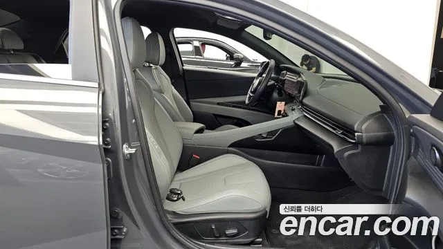 Hyundai Avante CN7 — Фото автомобиля 17