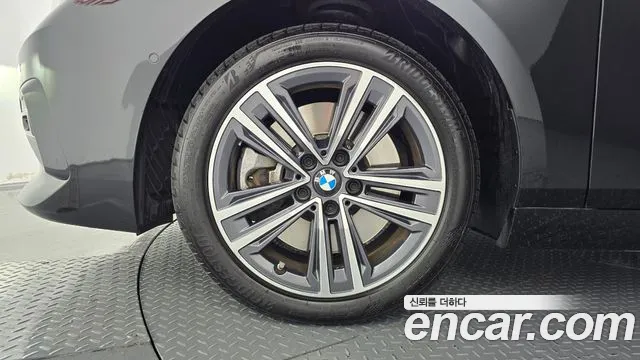 BMW 2 Series F44 — Фото автомобиля 5