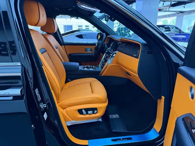 Rolls-Royce Cullinan — Фото автомобиля 10