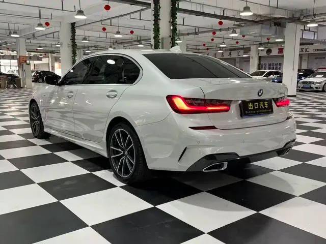 BMW 3 Series — Фото автомобиля 7