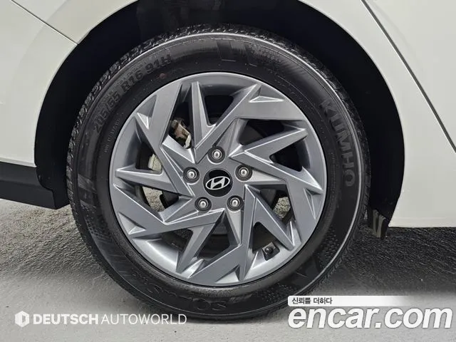Hyundai Avante CN7 — Фото автомобиля 5