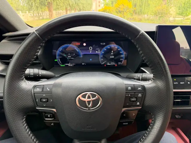 Toyota Camry — Фото автомобиля 18
