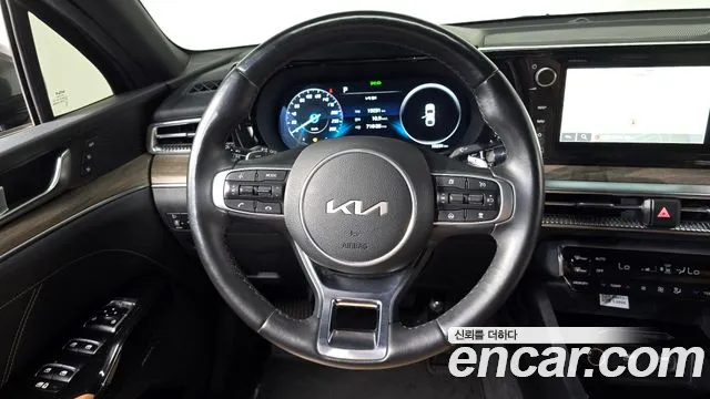 Kia K5 Generation 3 — Фото автомобиля 14