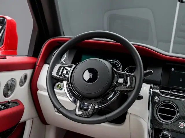 Rolls-Royce Cullinan — Фото автомобиля 17