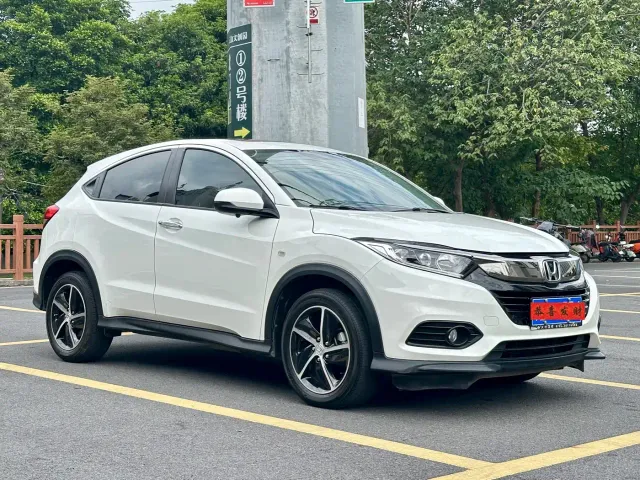 Honda Vezel — Фото автомобиля 3