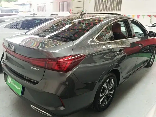 Changan Eado — Фото автомобиля 6