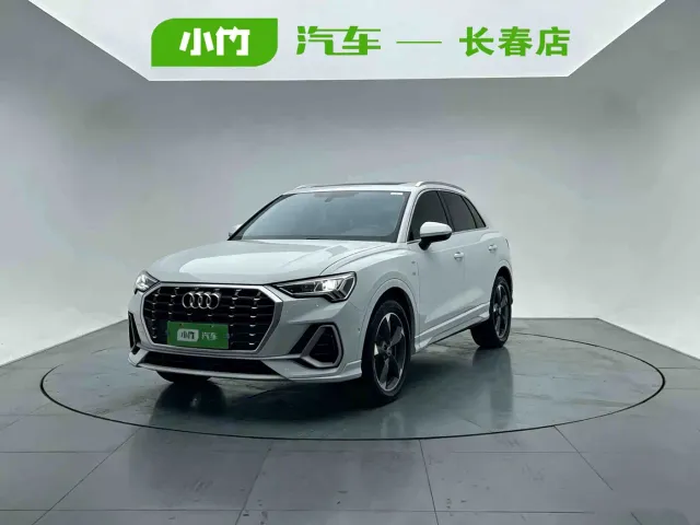 Фотография автомобиля — Audi Q3