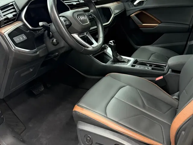 Audi Q3 — Фото автомобиля 12