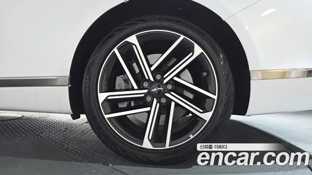 Genesis G80 RG3 — Фото автомобиля 6