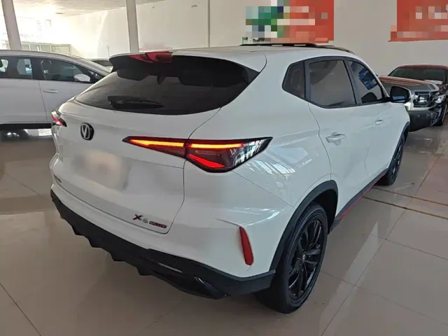 Changan X5 Plus — Фото автомобиля 6