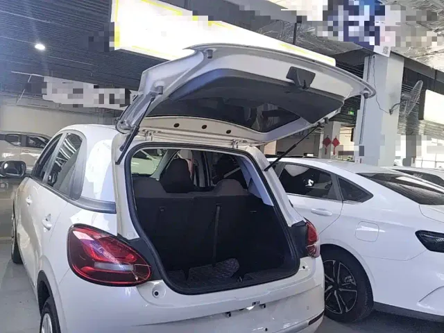Wuling Bingo — Фото автомобиля 18