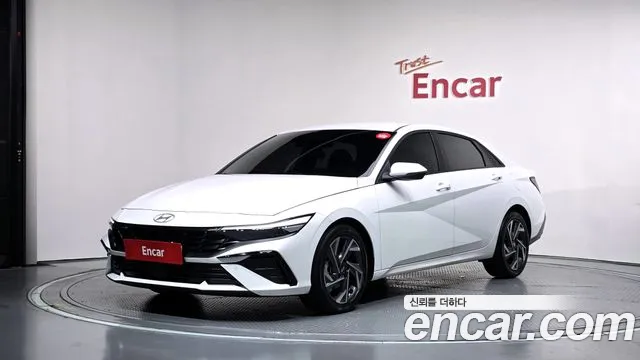 Фотография автомобиля — Hyundai Avante CN7