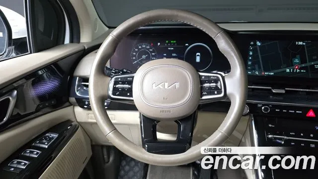 Kia Carnival Generation 4 — Фото автомобиля 13