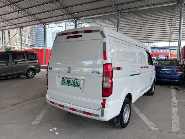 Farizon Yuan Cheng E5 — Фото автомобиля 12