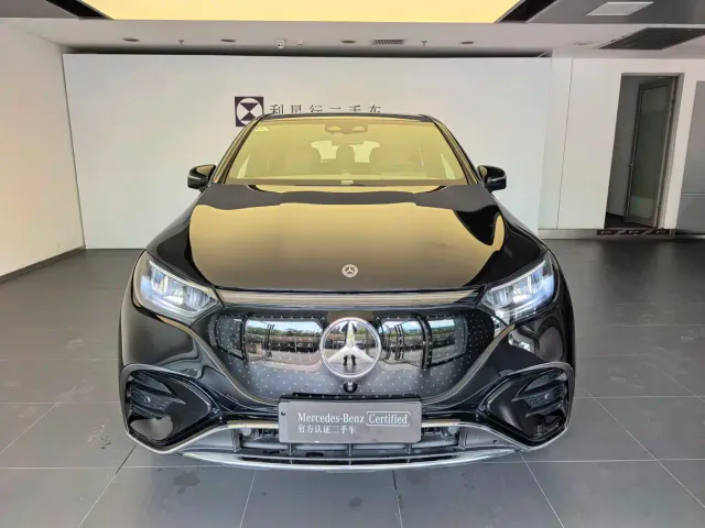 Фотография автомобиля — Mercedes-Benz EQE SUV