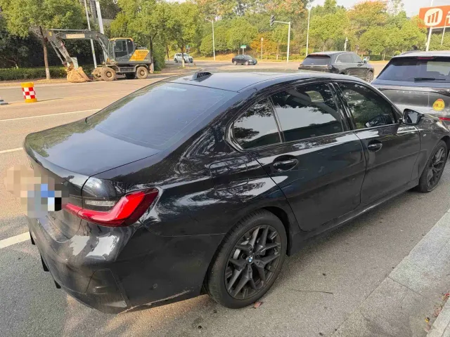 BMW 3 Series — Фото автомобиля 4