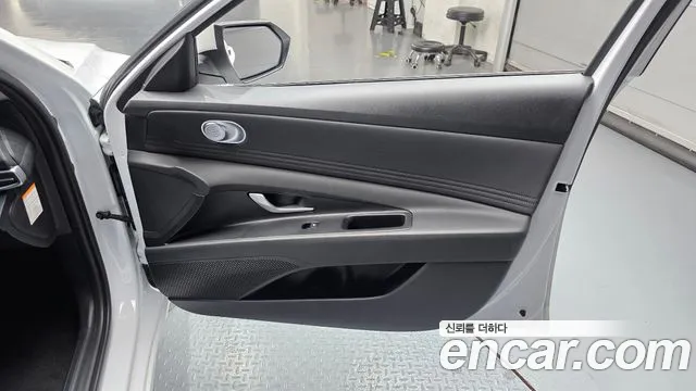 Hyundai Avante CN7 — Фото автомобиля 14