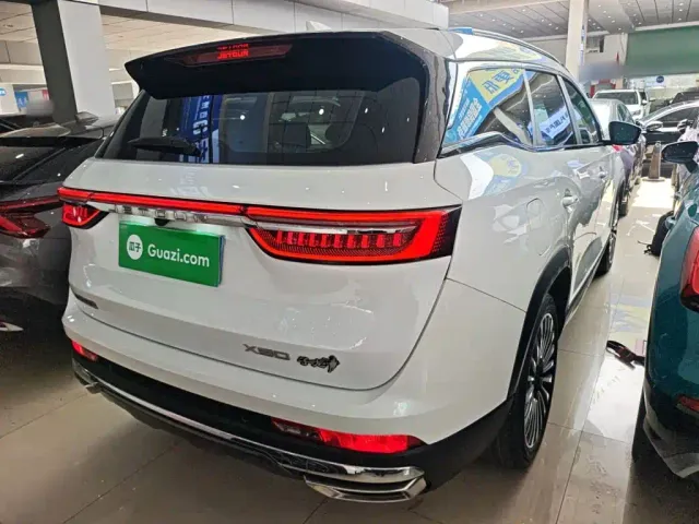 Jetour X90 — Фото автомобиля 4