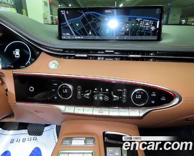 Genesis GV70 — Фото автомобиля 15