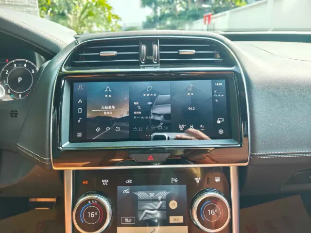 Jaguar XEL — Фото автомобиля 27