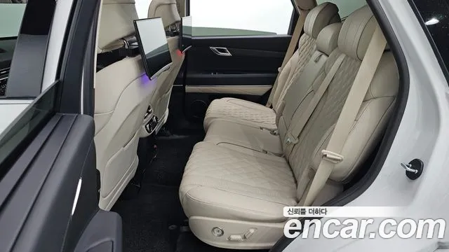 Genesis GV80 2.5T Бензин AWD — Фото автомобиля 9