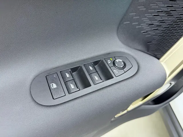 MINI Electric MINI ACEMAN — Фото автомобиля 18