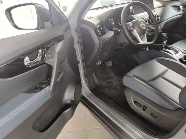 Nissan X-Trail — Фото автомобиля 15