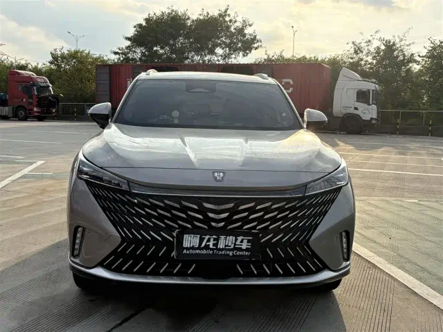 Roewe RX5 — Фото автомобиля 2