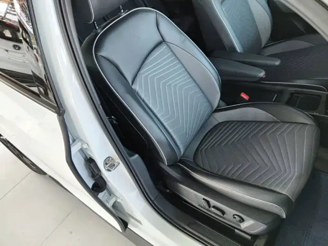Volkswagen ID.3 — Фото автомобиля 24