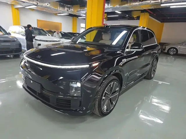 Фотография автомобиля — Li Auto L8